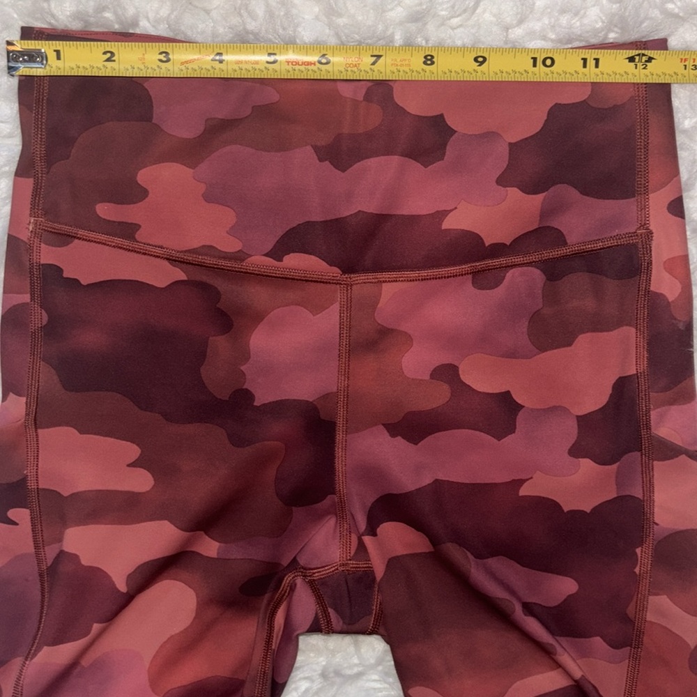 Athleta Ultimate Stash Pink Camo Printed 7/8 Tight, Size S - Picture 7 of 16